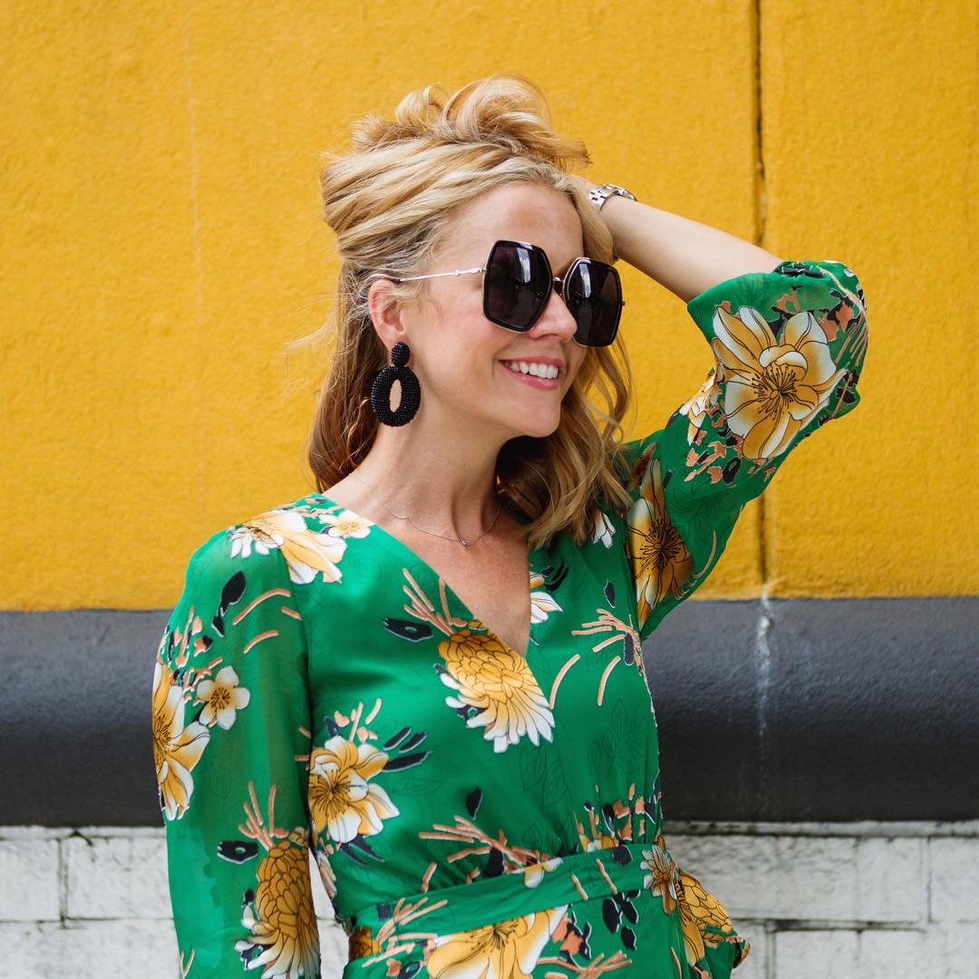 Hiya! Heres a sneak peek at tomorrows outfit post Thishellip